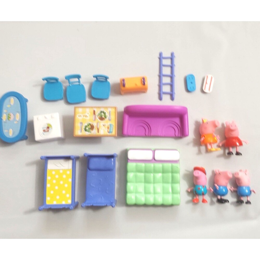 Peppa Pig Doll House Replacement Furniture Toy Bed Table Chair Figures Lot of 19